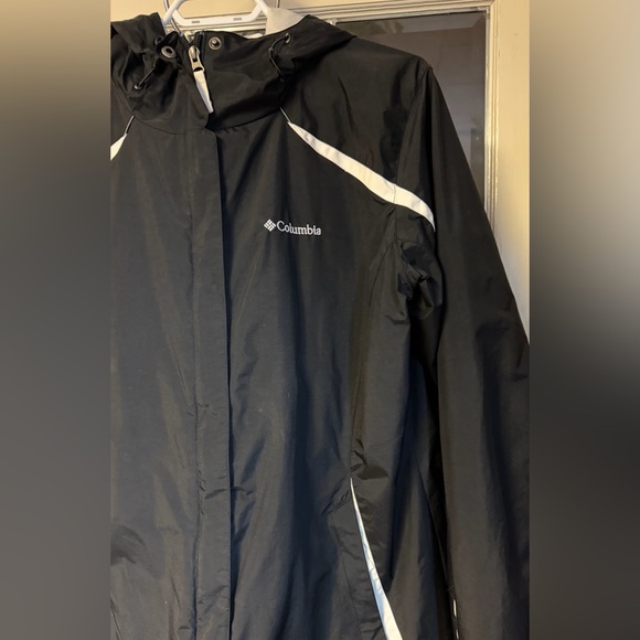Columbia windbreaker Jacket - Picture 2 of 8